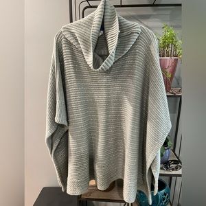 Apt. 9 sequence poncho EUC
